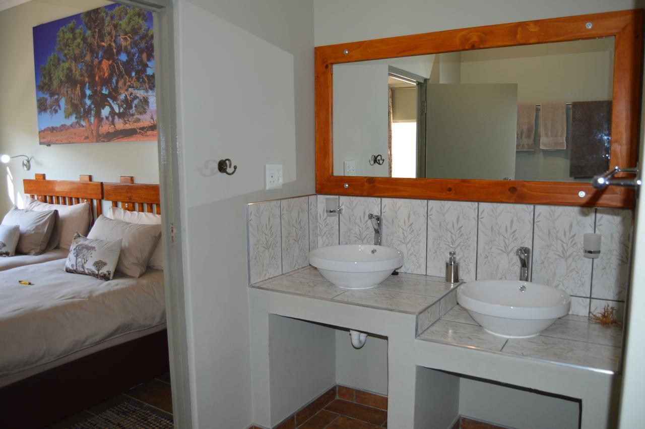 Kamaku Guesthouse Otjiwarongo Extérieur photo