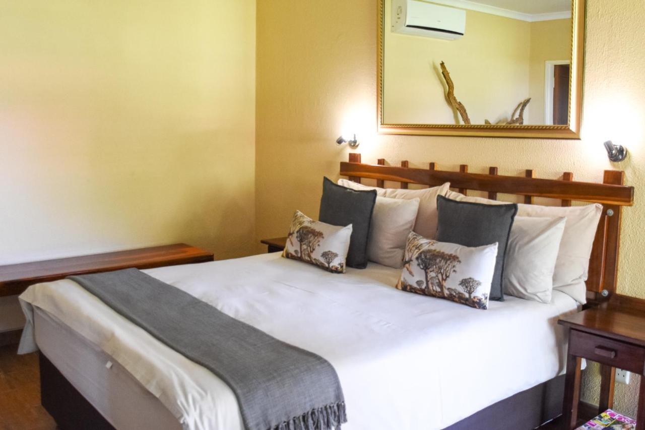 Kamaku Guesthouse Otjiwarongo Extérieur photo