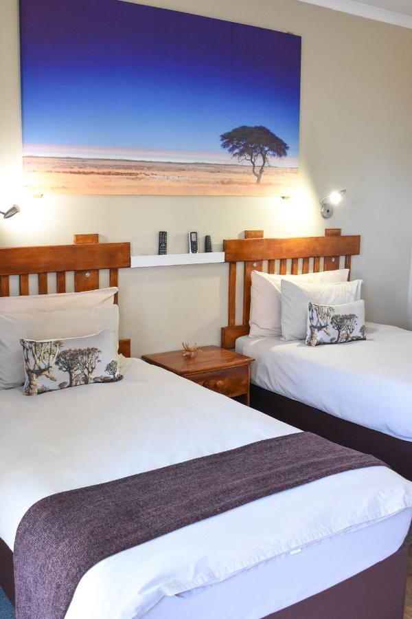Kamaku Guesthouse Otjiwarongo Extérieur photo